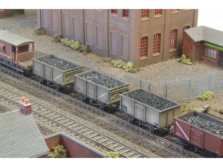Coal N Tender and Wagon Loads (with insert boards)
